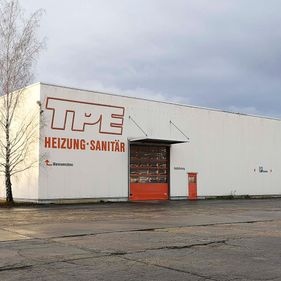 Firmengelände der TPE GmbH Großhandel Heizung Sanitär in Wiedemar/ OT Zwochau